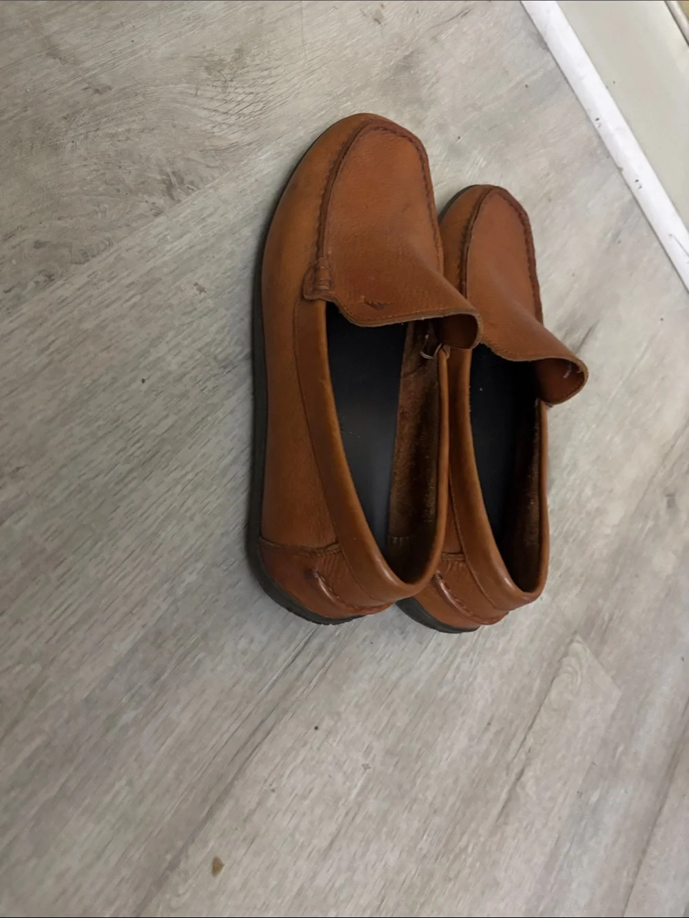 Tommy Bahama Men's Slip-On Loafers in Tan Brown